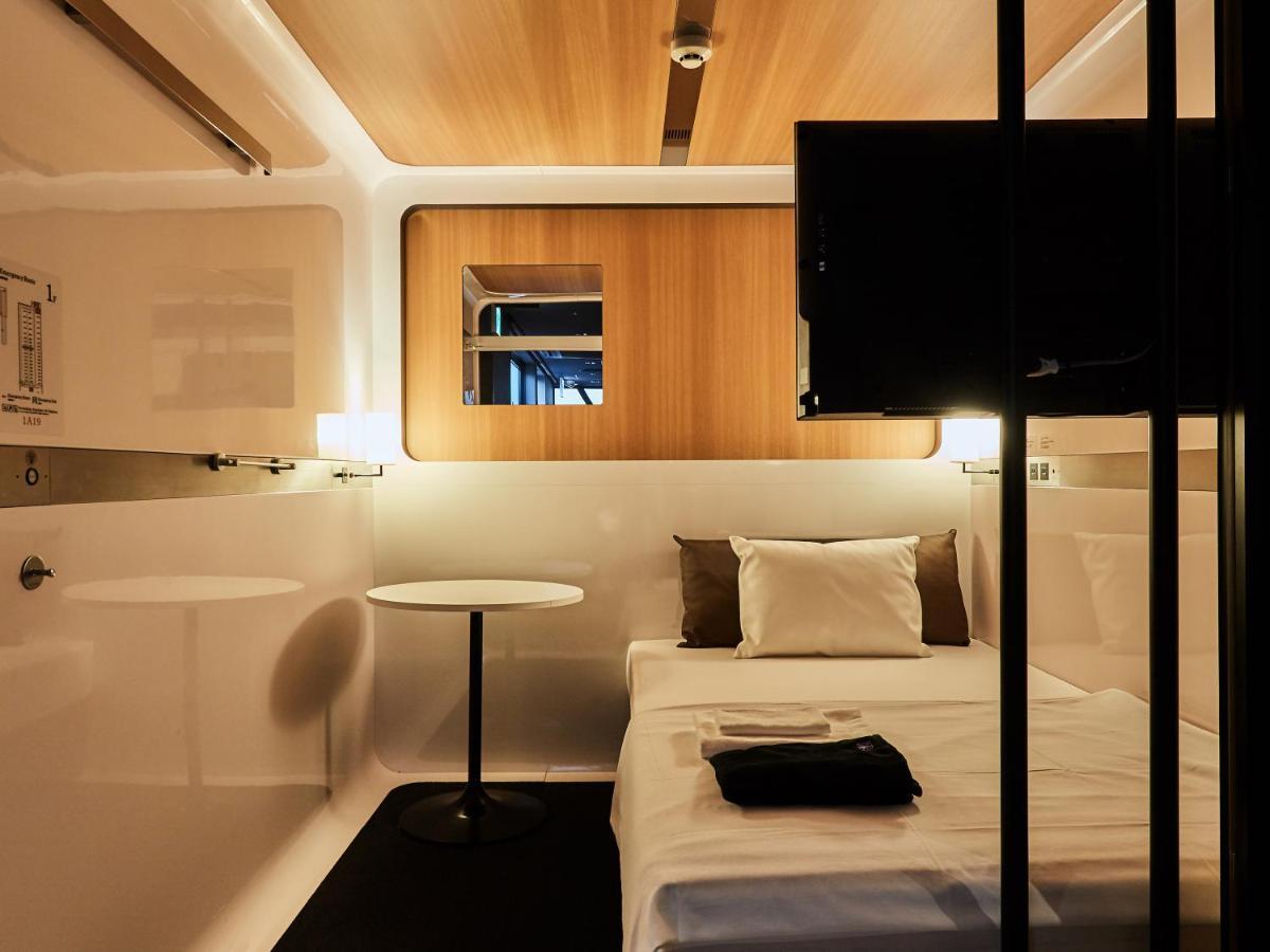 First Cabin Nishi Umeda Osaka Esterno foto